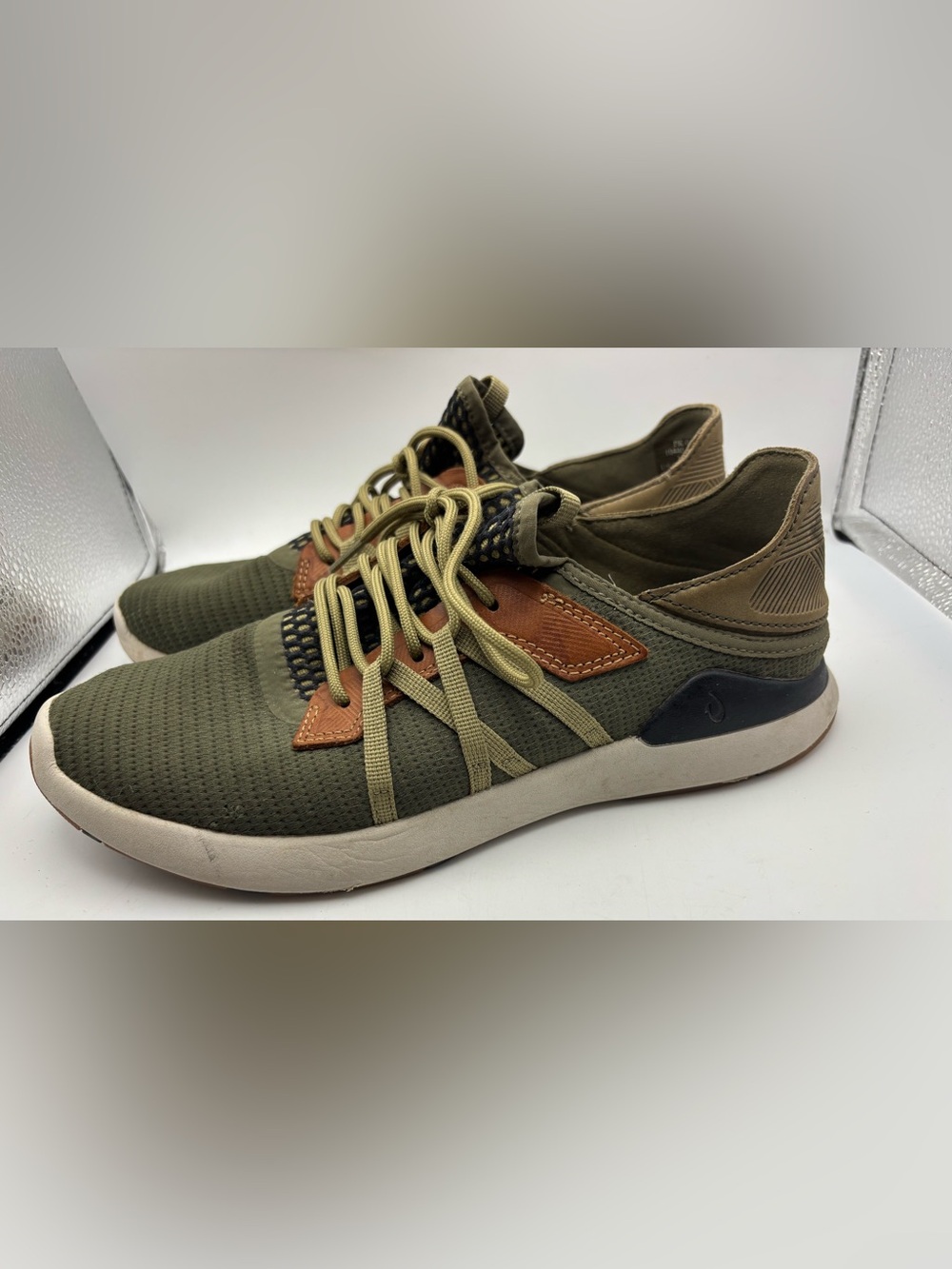 OluKai Mio Li Sneakers Men’s 8.5 Olive Green Mesh Lace Up Comfort Walking Shoes - Picture 4 of 6